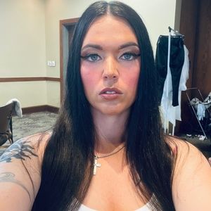 Meet your Posher, Casey